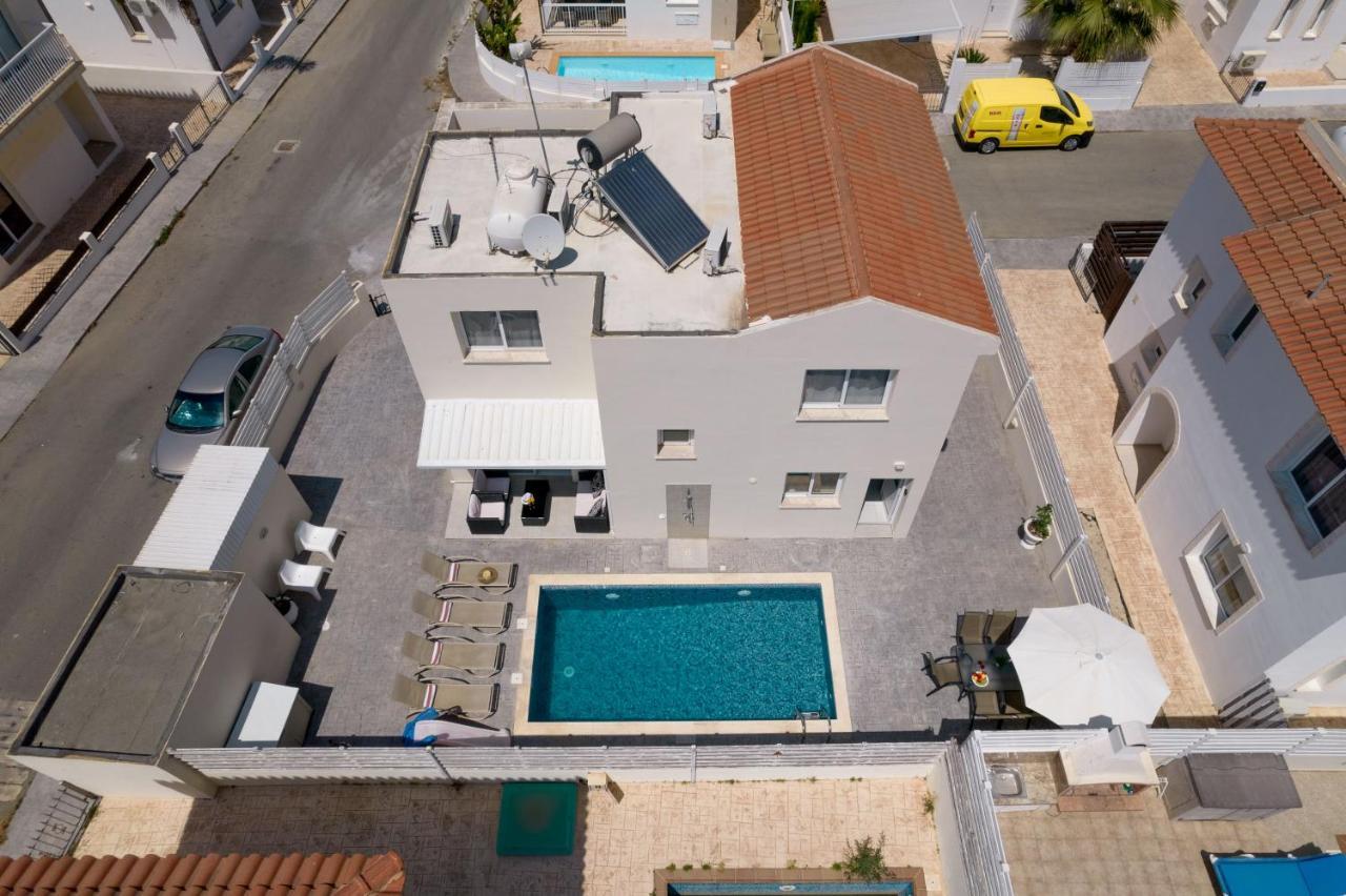 Dafni Villa Ekaterina 3 Bdrm プロタラス エクステリア 写真